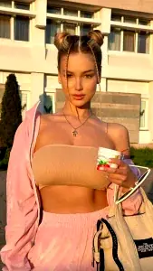 Полина